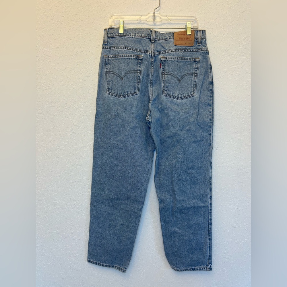 Vintage Levi’s 512 slim fit straight leg jeans - Picture 2 of 5